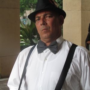 Meet your Posher, Roberto